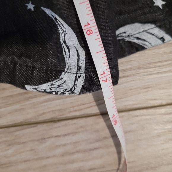 Hot Topic High-Waisted Lunar Witchy Goth Pleated Miniskirt Small Moons & Stars - Picture 9 of 9